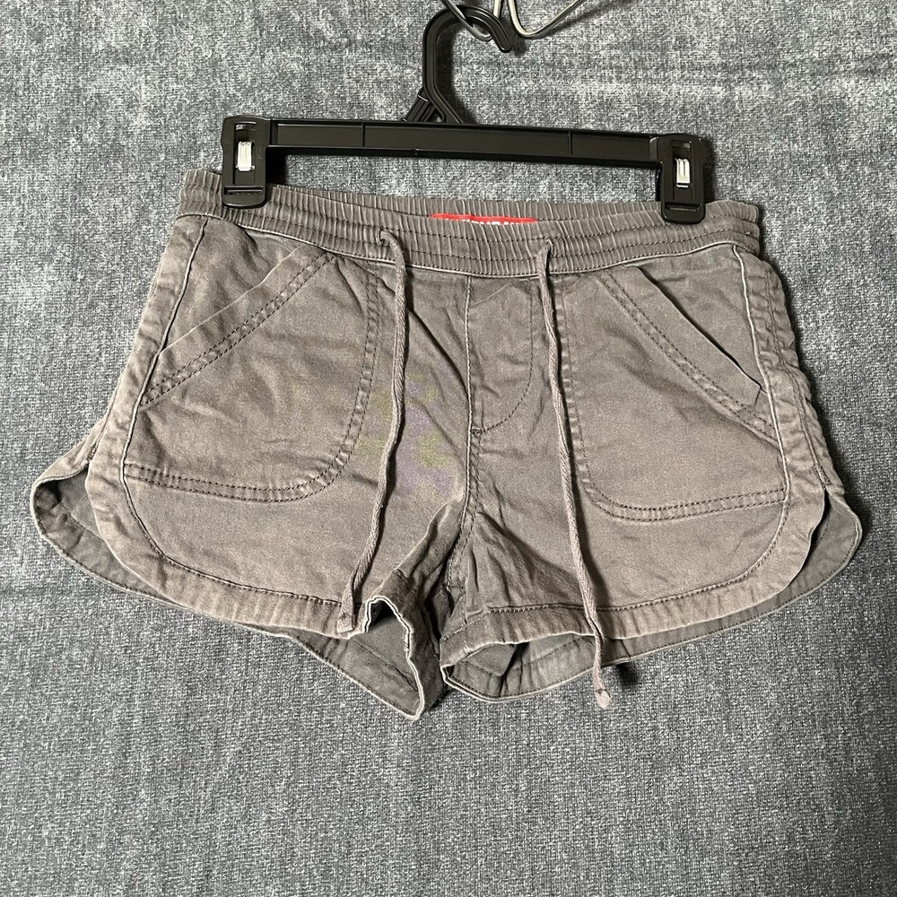 UNIONBAY Gray Pull On Shorts Womens Size S Drawstring Dolphin Hem Stretch